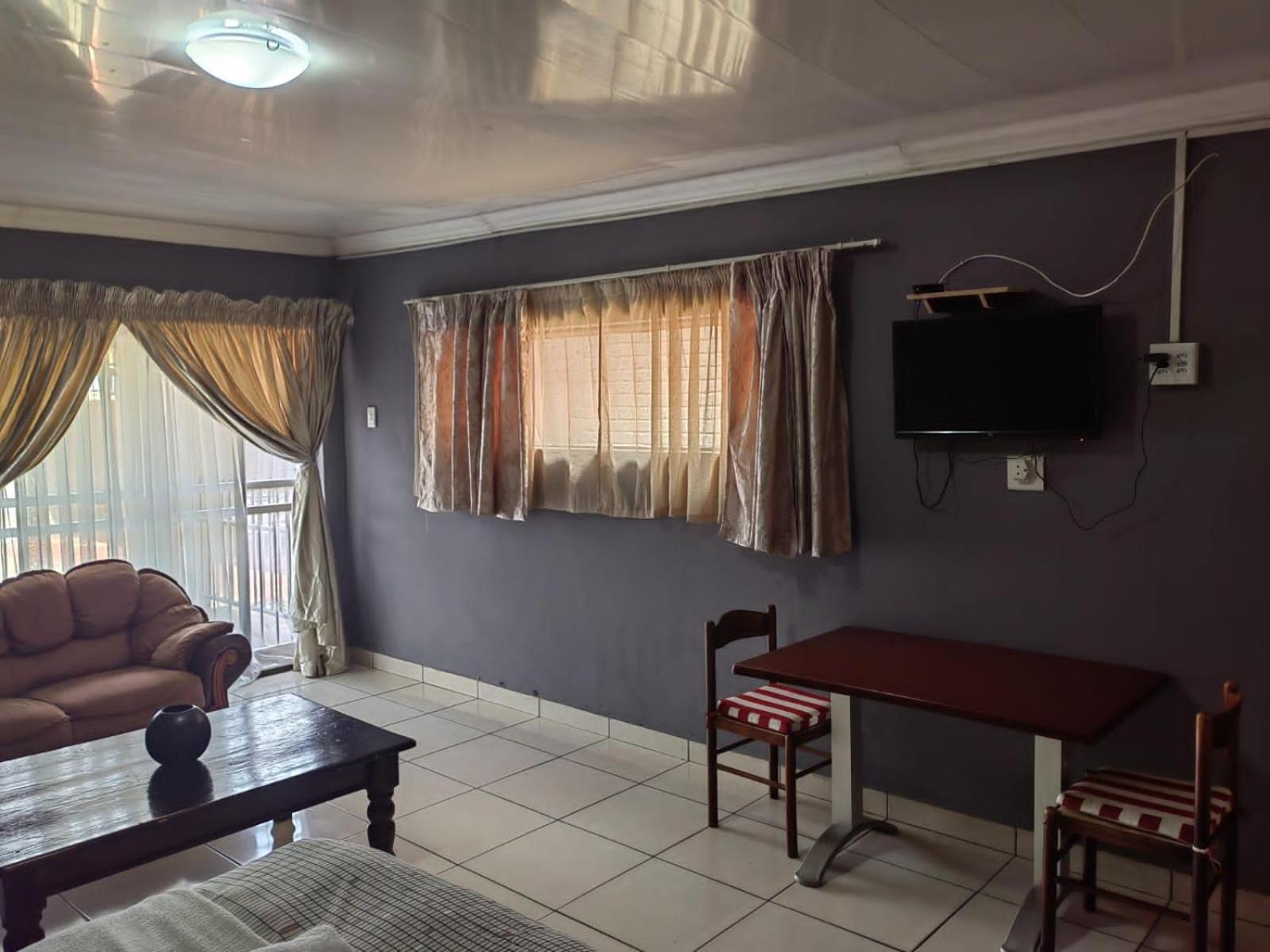 Sibahlenomhlambi Guesthouse 斯普林斯 外观 照片