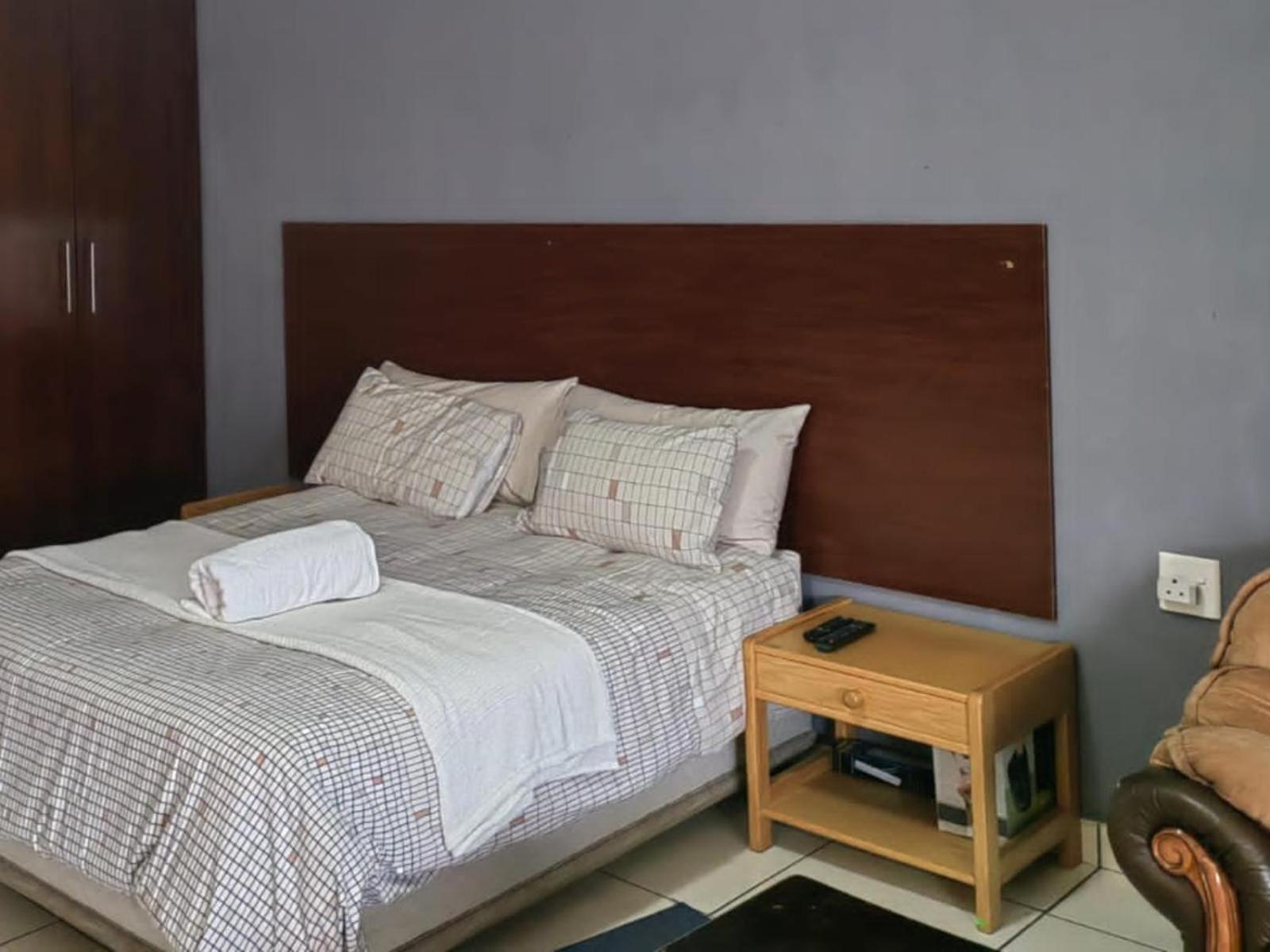 Sibahlenomhlambi Guesthouse 斯普林斯 外观 照片