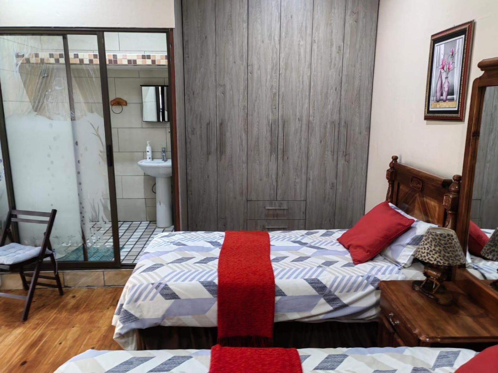 Sibahlenomhlambi Guesthouse 斯普林斯 外观 照片