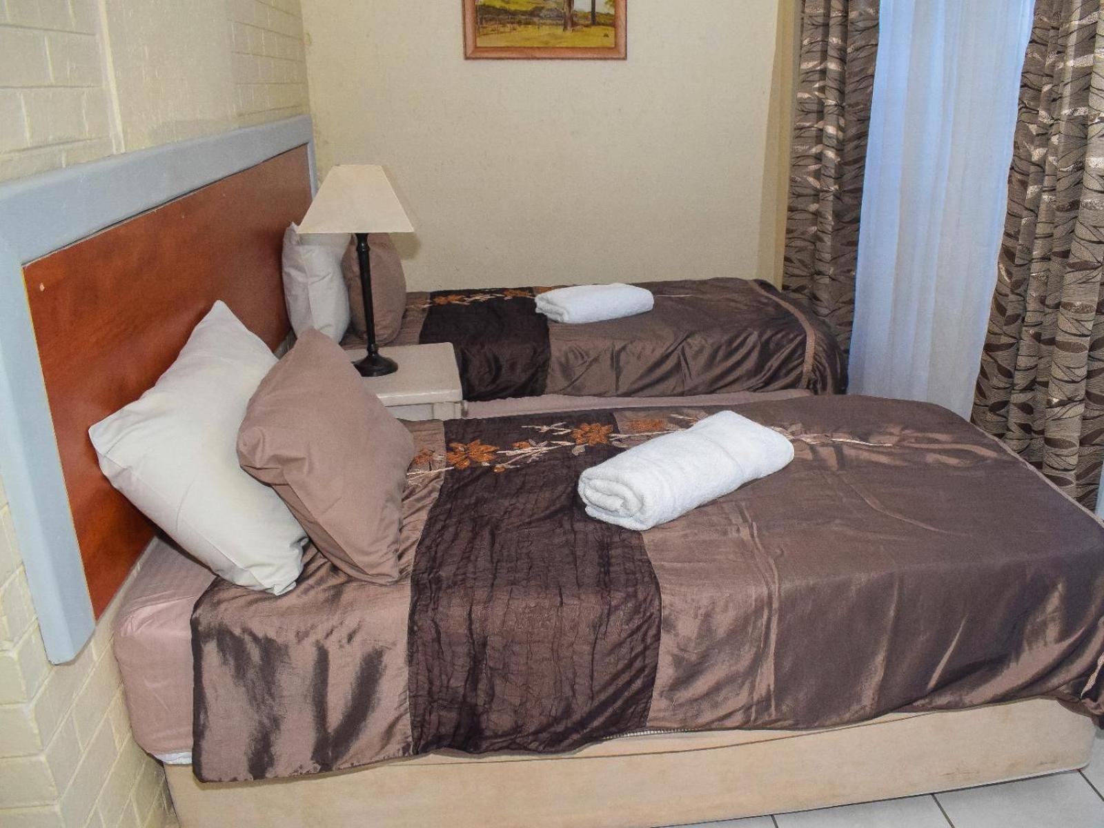 Sibahlenomhlambi Guesthouse 斯普林斯 客房 照片